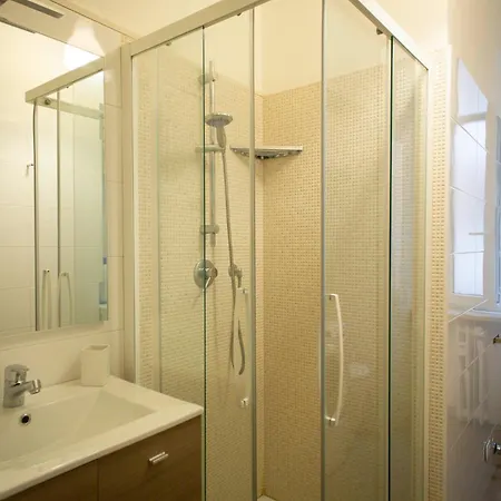 Casa Juliette By Happyhostorino * Turin